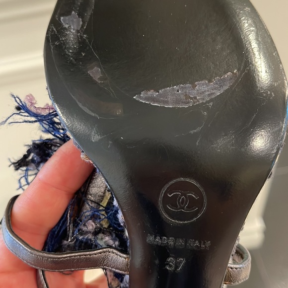 Chanel Rare Navy tweed and sequins Pewter leather Sandals Heels - Picture 14 of 16